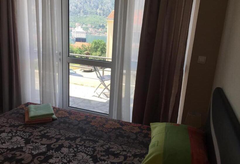 اتاق استاندارد, Art Guesthouse