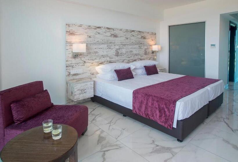 豪华房间, Freij Splash Hotel & Resort