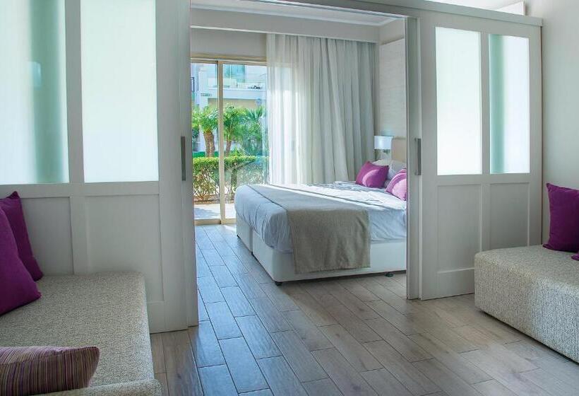 패밀리 룸, Freij Splash Hotel & Resort