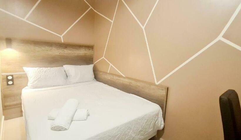 이코노미 룸, Evelia Hotels