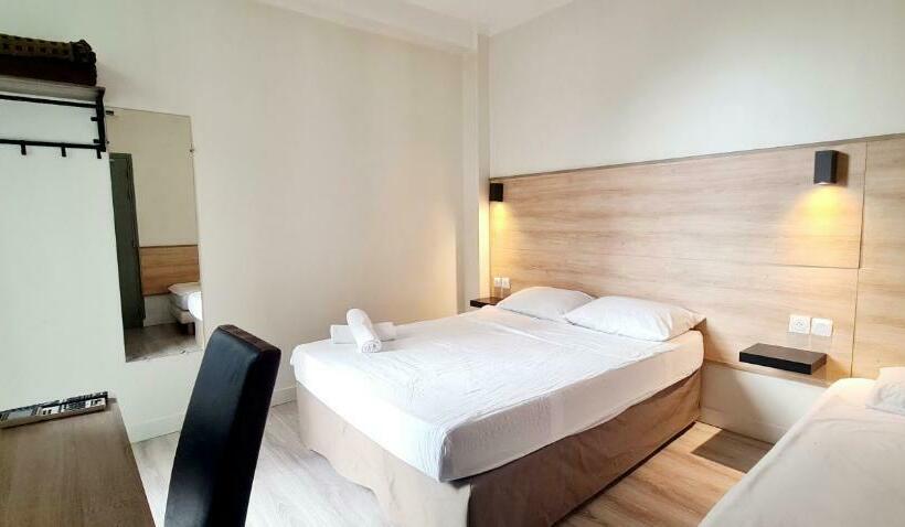 スタンダードトリプルルーム, Evelia Hotels