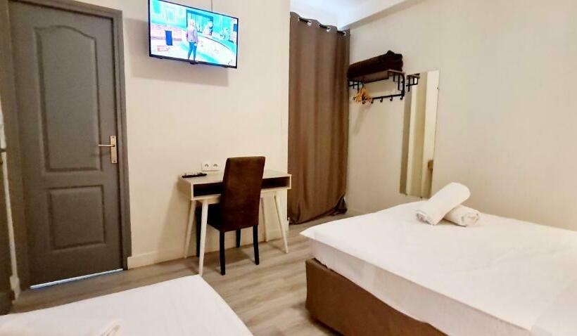 スタンダードトリプルルーム, Evelia Hotels