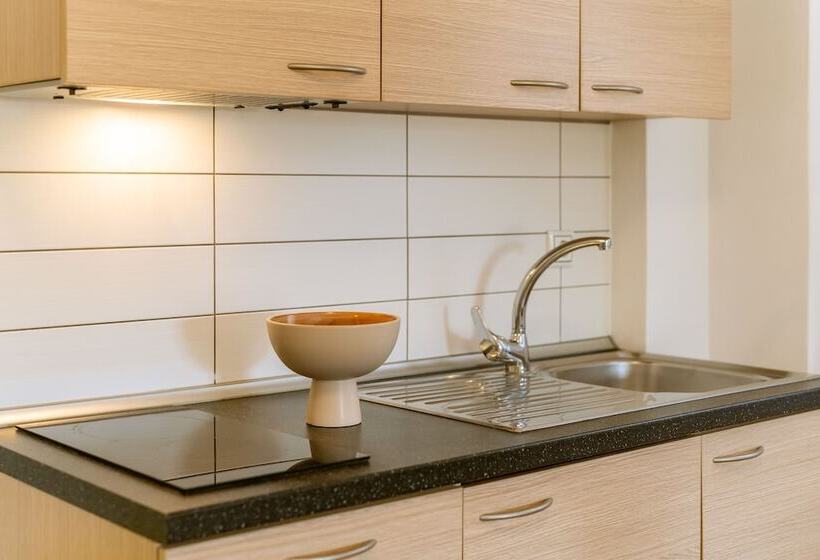 إستوديو قياسى مطل على البحر, 3aktes Suites & Studios