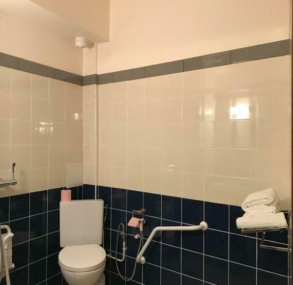 اتاق استاندارد برای معلولان, De L Europe