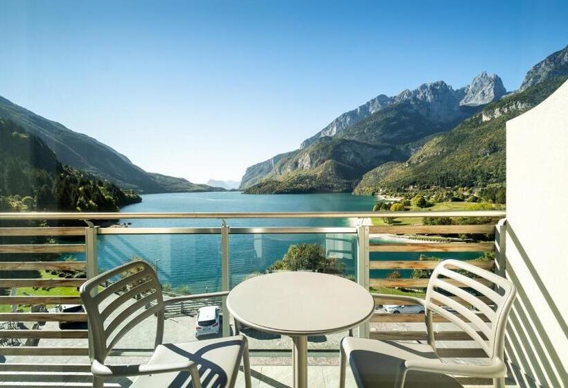 Superior room with lake view, Fontanella