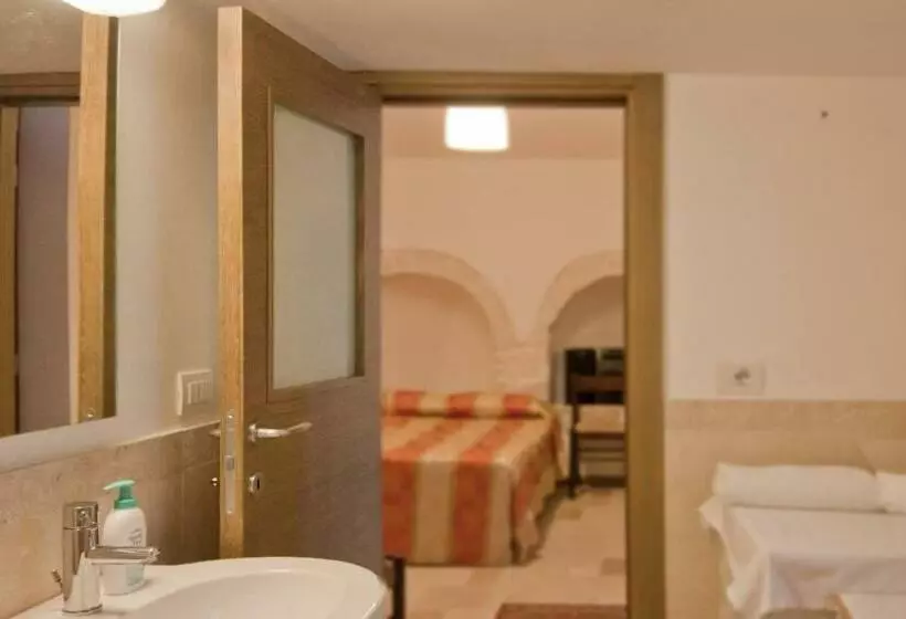 スタンダード４人部屋, Grotta Cilicia B&b