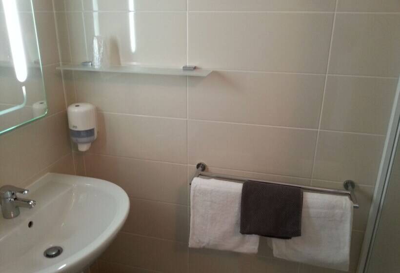 غرفة قياسية, De La Plage