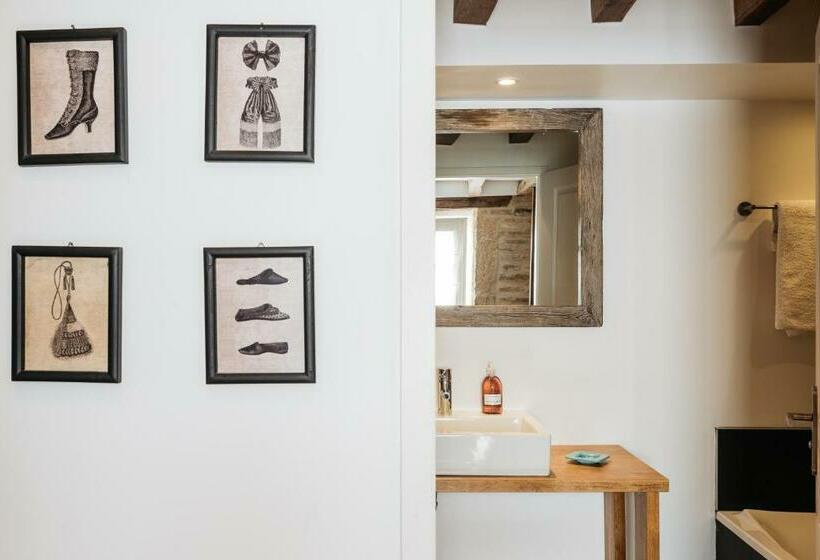 Suite Supérieure, Hôtel Le Clos Du Colombier 1817 Vignes & Spa