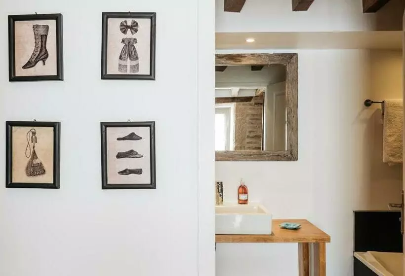 Suite Supérieure, Hôtel Le Clos Du Colombier 1817 Vignes & Spa