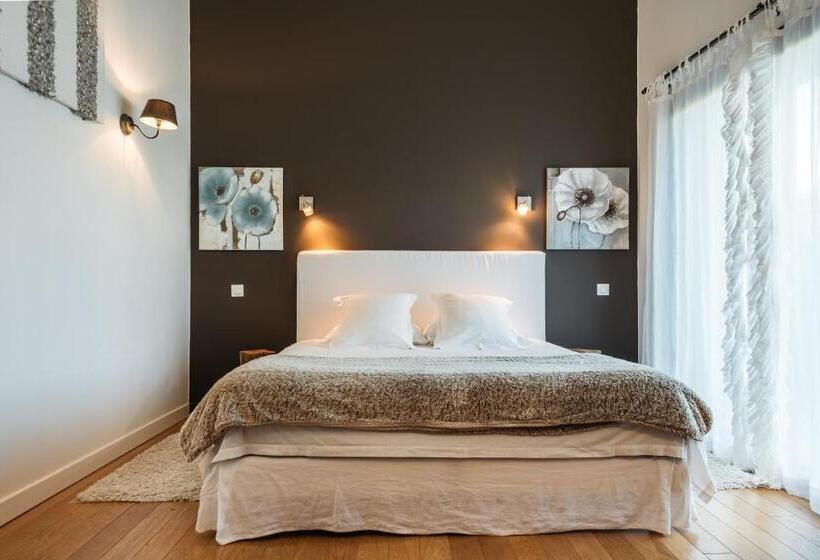 Suite Supérieure, Hôtel Le Clos Du Colombier 1817 Vignes & Spa