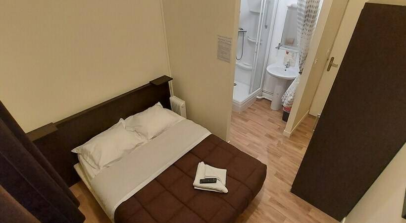 Номер Стандарт, Hôtel Le Paris Brest