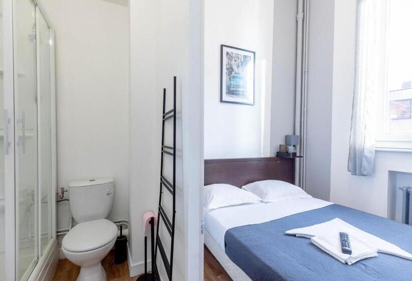 Номер Стандарт, Hôtel Le Paris Brest