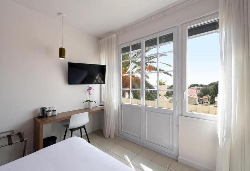 اتاق سوپریور, Les Voiles