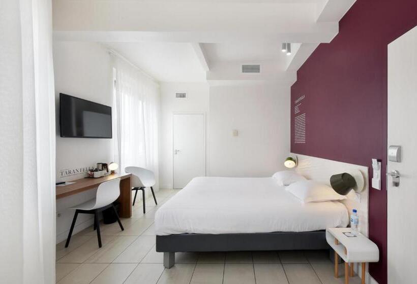 اتاق استاندارد, Les Voiles