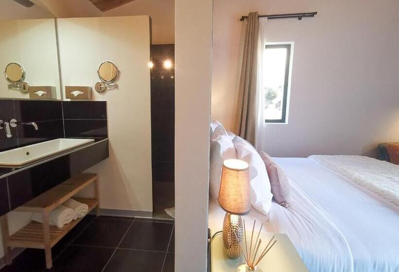 חדר סופריור, Hôtel Sous Les Figuiers   Piscine, Parking, Centre Ville