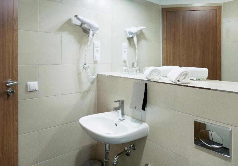 اتاق استاندارد, B&b Hotel Berlin Adlershof