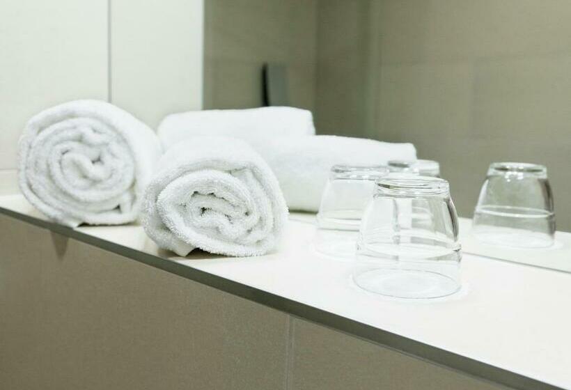 اتاق استاندارد, B&b Hotel Berlin Adlershof