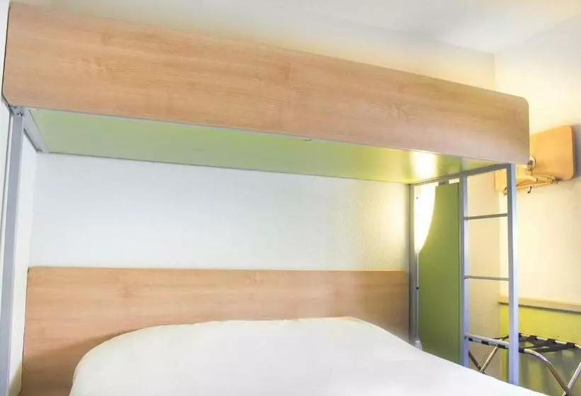 اتاق استاندارد سه نفره, Inn Design Laon