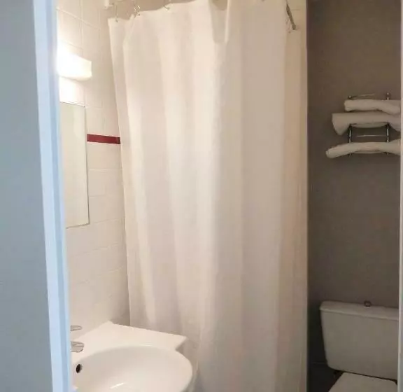 اتاق خانوادگی, Inn Design Laon