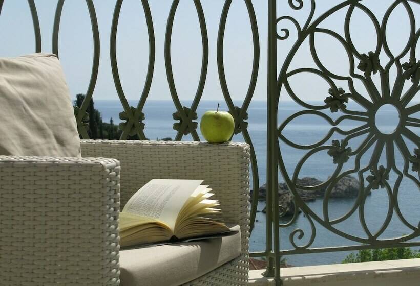 디럭스 룸 바다 전망, Irida Boutique