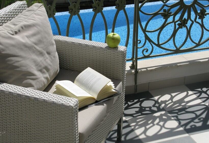 디럭스 룸 바다 전망, Irida Boutique