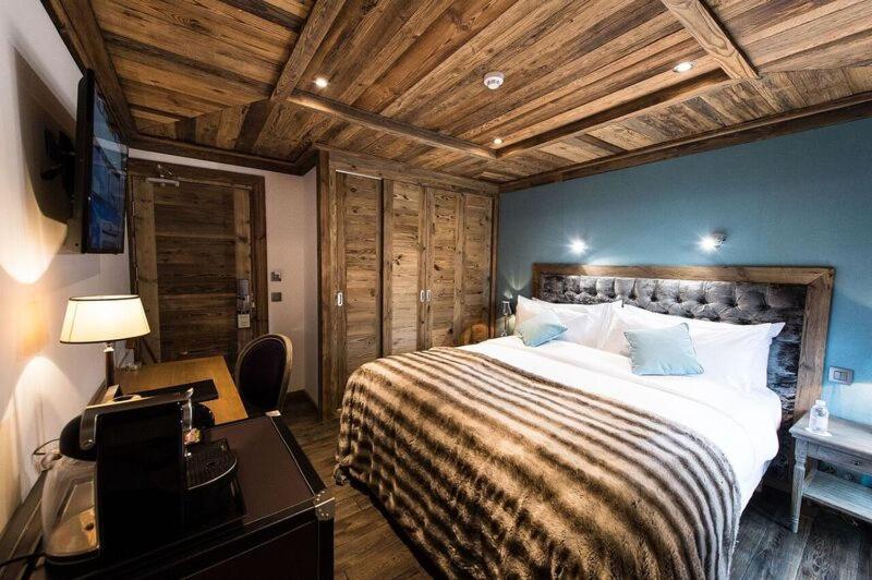 Номер Клуб, Le Chalet Blanc