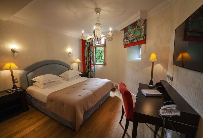 غرفة ديلوكس, Le Château De Beaulieu