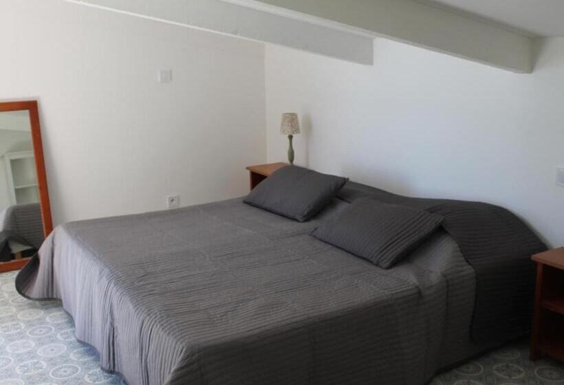 דירת חדר, Le Patio