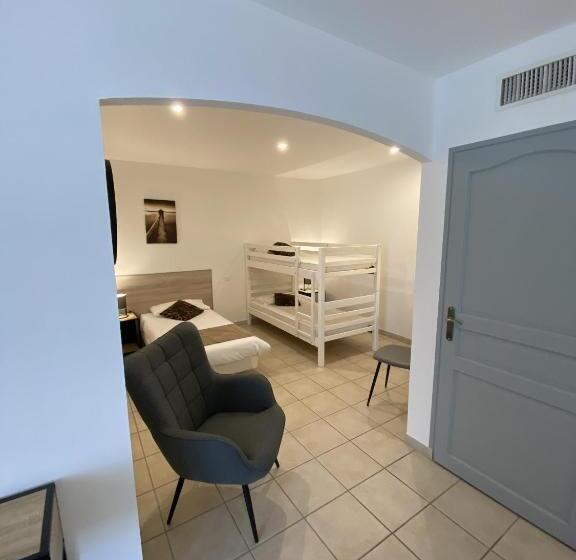 Семейный Номер Классика, Logis Hôtel L Oliveraie