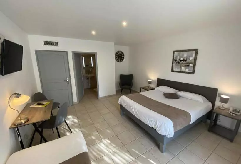 身障者適用スタンダードルーム, Logis Hôtel L Oliveraie