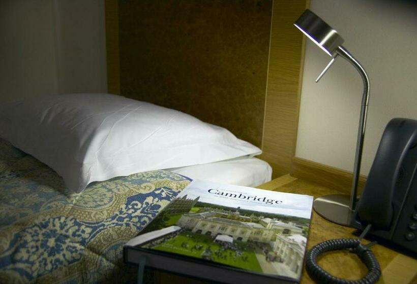 エコノミーシングルルーム, Madingley Hall