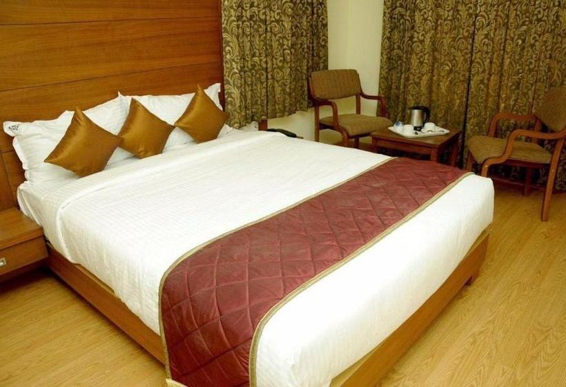 标准间, National Residency