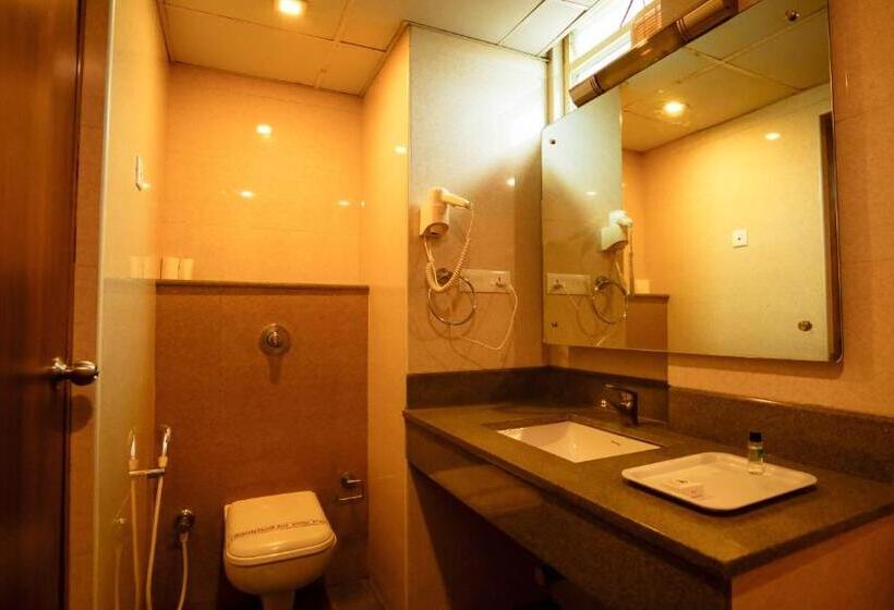 标准间, National Residency