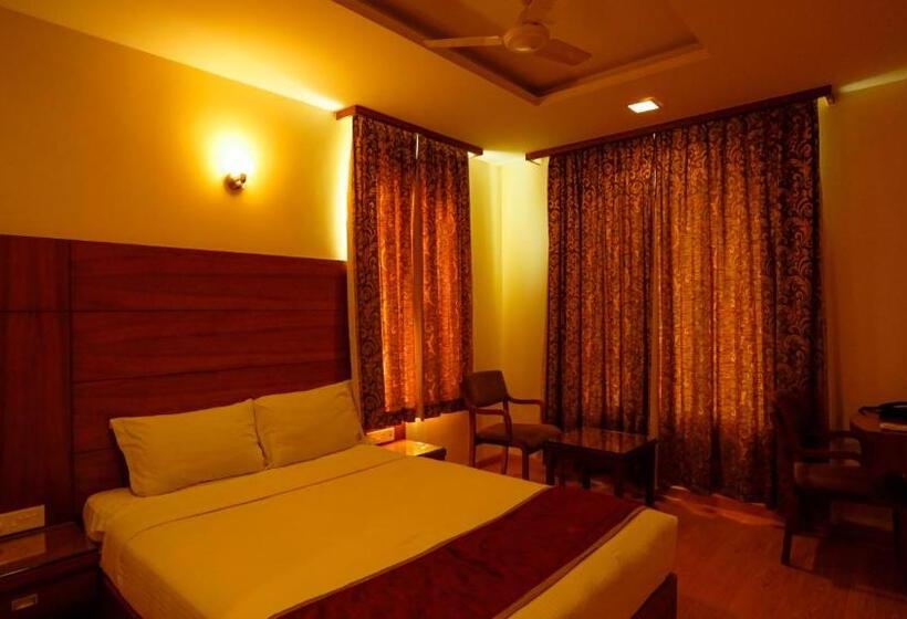 标准间, National Residency