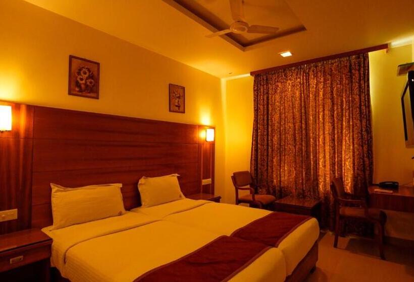 标准间, National Residency