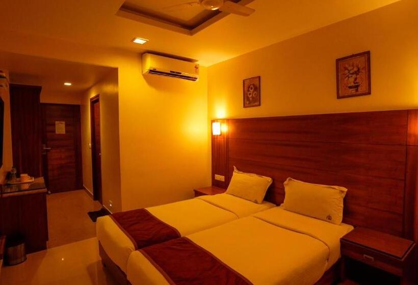 标准间, National Residency