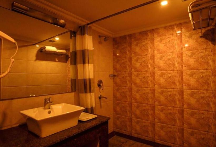 豪华房间, National Residency