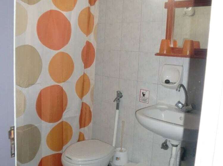 Standard Kolmen Hengen Huone, Neos Matala