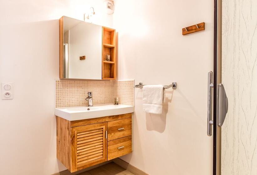 ダブルベッドのスタンダードスタジオ, Resid Spa Loire & Sevre