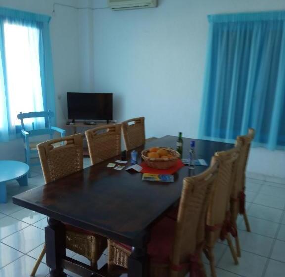 Appartement 3 Chambres Vue Mer, Residence Gerani