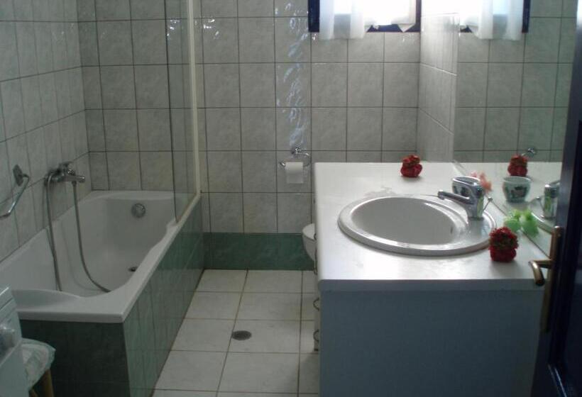 Appartement 3 Chambres Vue Mer, Residence Gerani