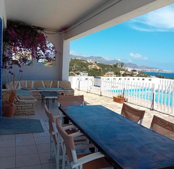 Appartement 3 Chambres Vue Mer, Residence Gerani