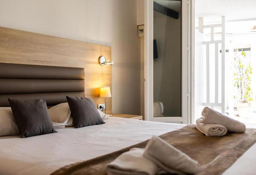 스탠다드 룸 1층, & Restaurant Perla Riviera