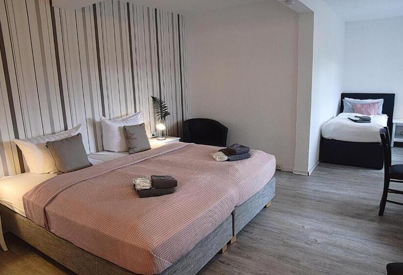 غرفة قياسية ثلاثية, Rosenhof Braunlage