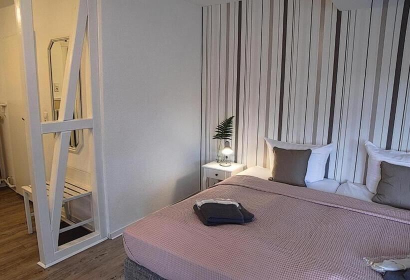 غرفة قياسية ثلاثية, Rosenhof Braunlage