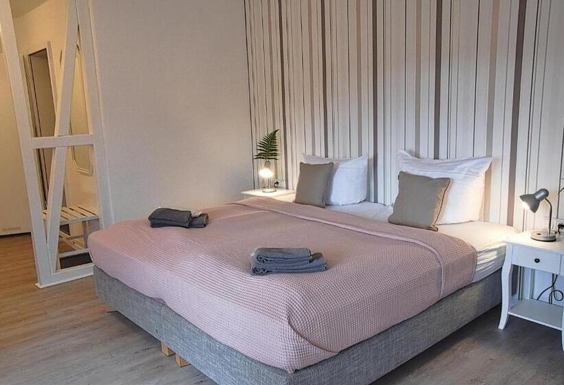 غرفة قياسية ثلاثية, Rosenhof Braunlage