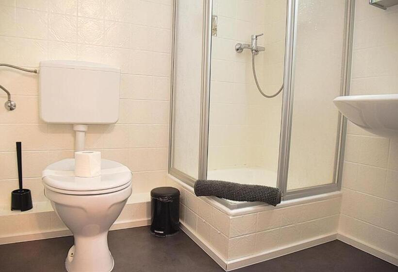 غرفة قياسية ثلاثية, Rosenhof Braunlage