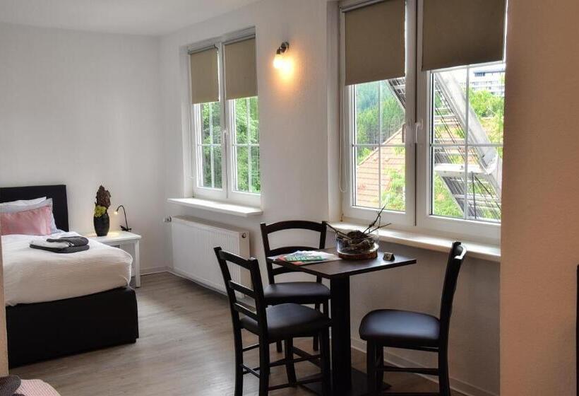 غرفة قياسية ثلاثية, Rosenhof Braunlage