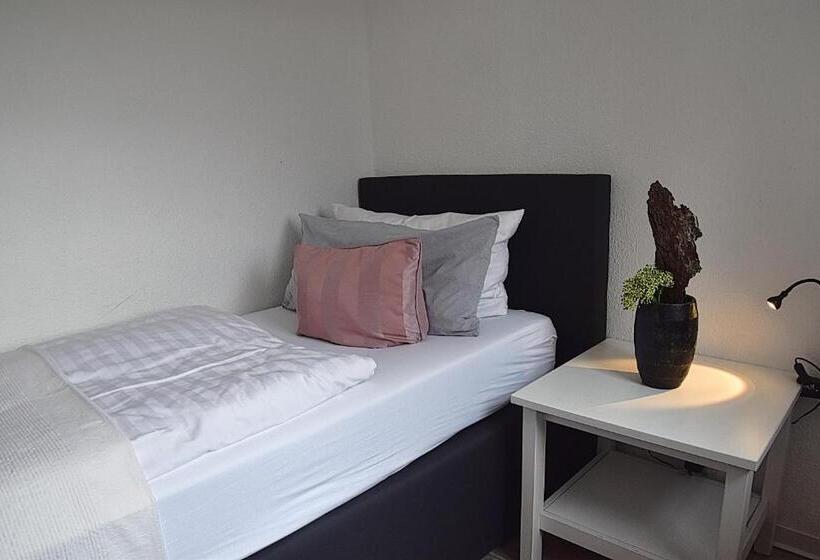 غرفة قياسية ثلاثية, Rosenhof Braunlage