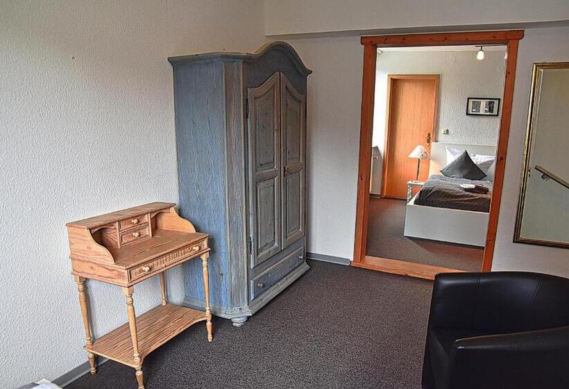 غرفة قياسية ثلاثية, Rosenhof Braunlage